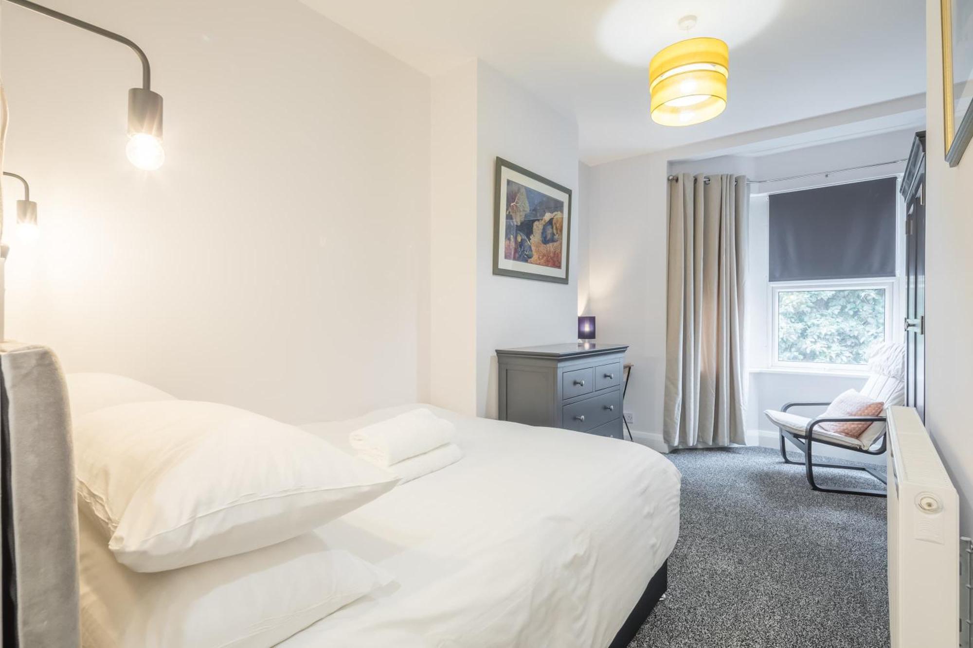 Modern 4-bedroom Detached In With Parking Cambridge (Cambridgeshire)